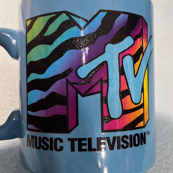Mtv Music Television Ceramic Mug - Size 20 oz - Picture 3 of 5